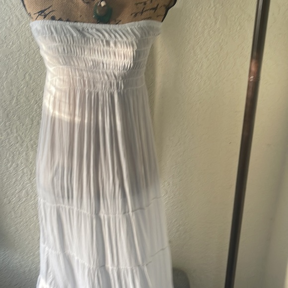 White Dress - Picture 2 of 3